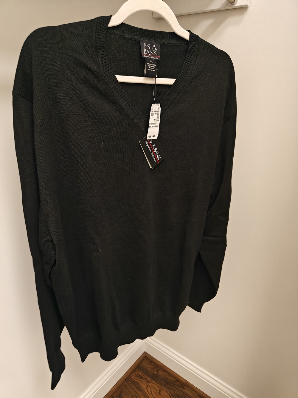 Jos. A. Bank Men’s Black V-Neck Sweater